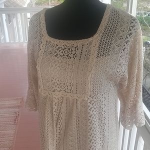 Beautiful EUC lace dress